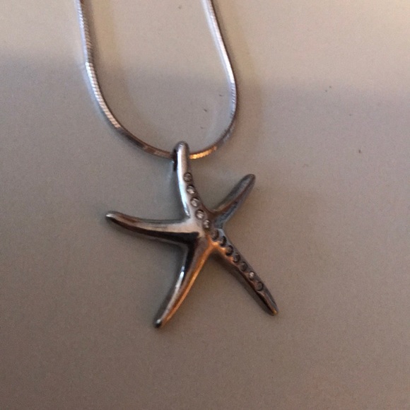 Starfish silver pendant with silver chain - Picture 2 of 6